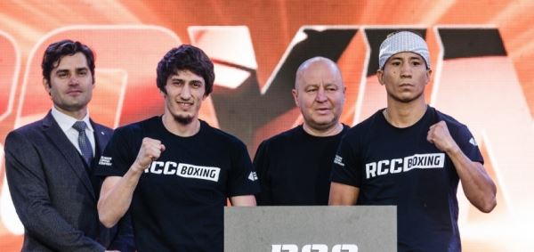Заур Абдуллаев одержал досрочную победу над Хованни Страффоном